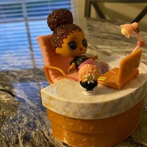 Barbie Desk with accessories